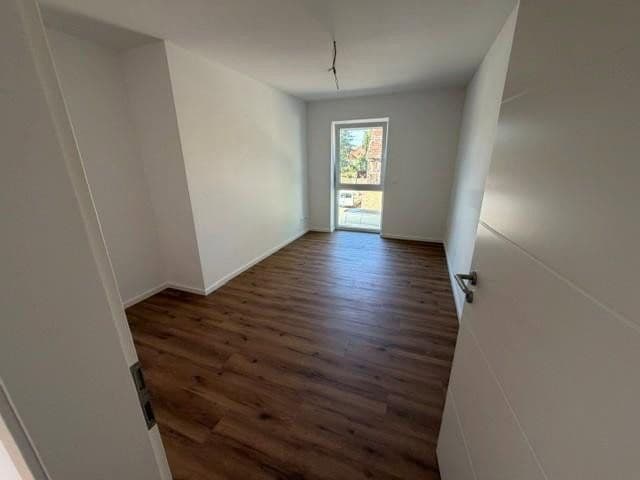 Prenájom bytu 2-izbový 64 m², Tremmener Straße 2a, Nauen, Brandenbursko Prenájom bytu 2-izbový 64 m², Tremmener Straße 2a, Nauen, Brandenbursko