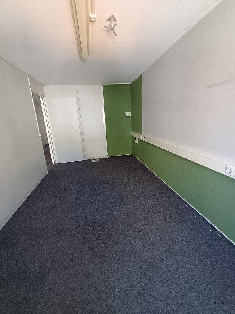 Prenájom kancelárie 1.050 m², Böblingen, Bádensko-Wurttembersko Prenájom kancelárie 1.050 m², Böblingen, Bádensko-Wurttembersko