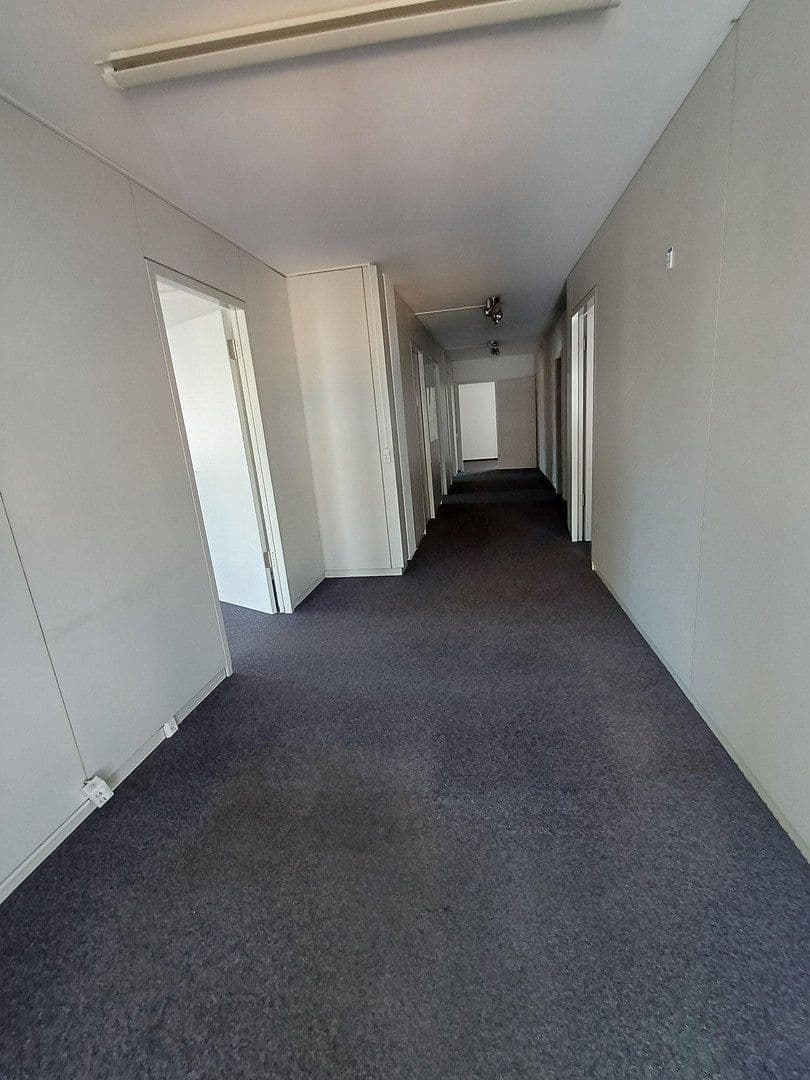 Prenájom kancelárie 1.050 m², Böblingen, Bádensko-Wurttembersko Prenájom kancelárie 1.050 m², Böblingen, Bádensko-Wurttembersko