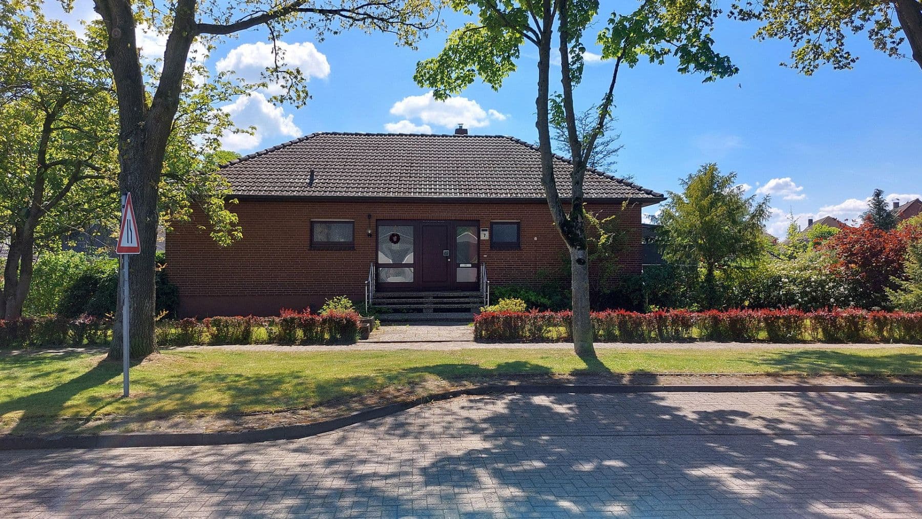 Predaj domu 140 m², pozemok 1.436 m², Jade, Dolné Sasko Predaj domu 140 m², pozemok 1.436 m², Jade, Dolné Sasko