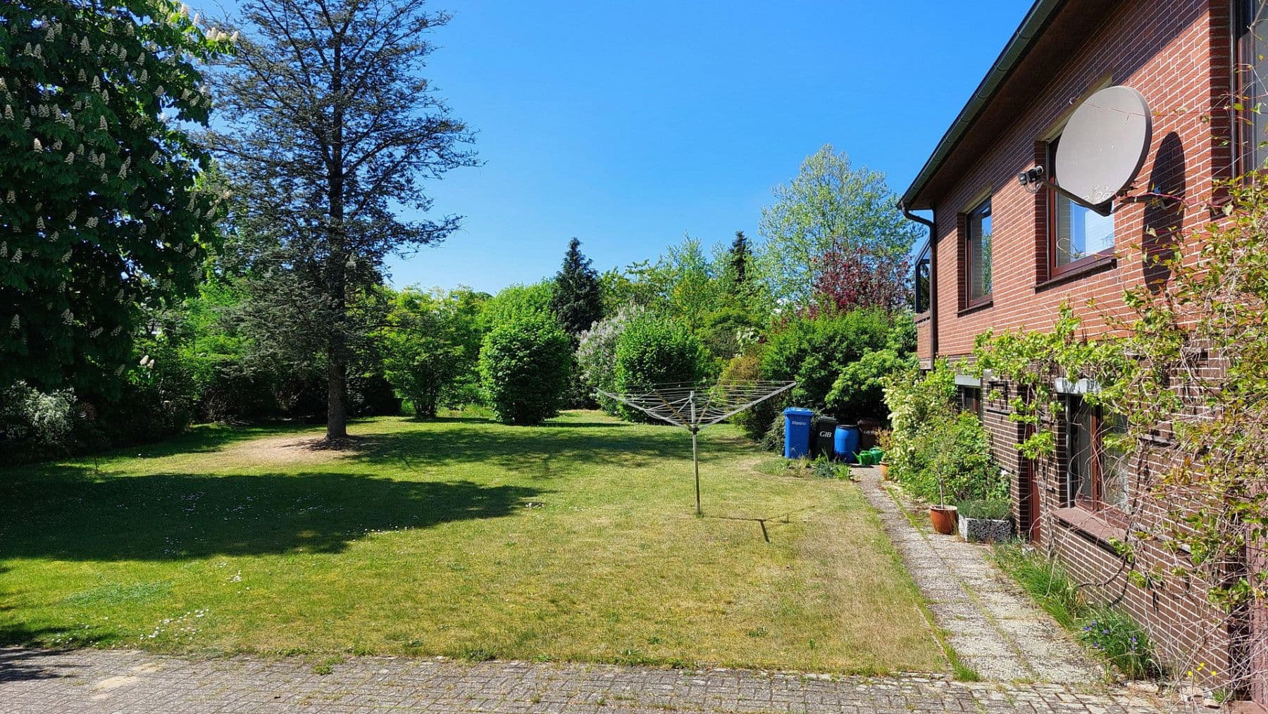 Predaj domu 140 m², pozemok 1.436 m², Jade, Dolné Sasko Predaj domu 140 m², pozemok 1.436 m², Jade, Dolné Sasko