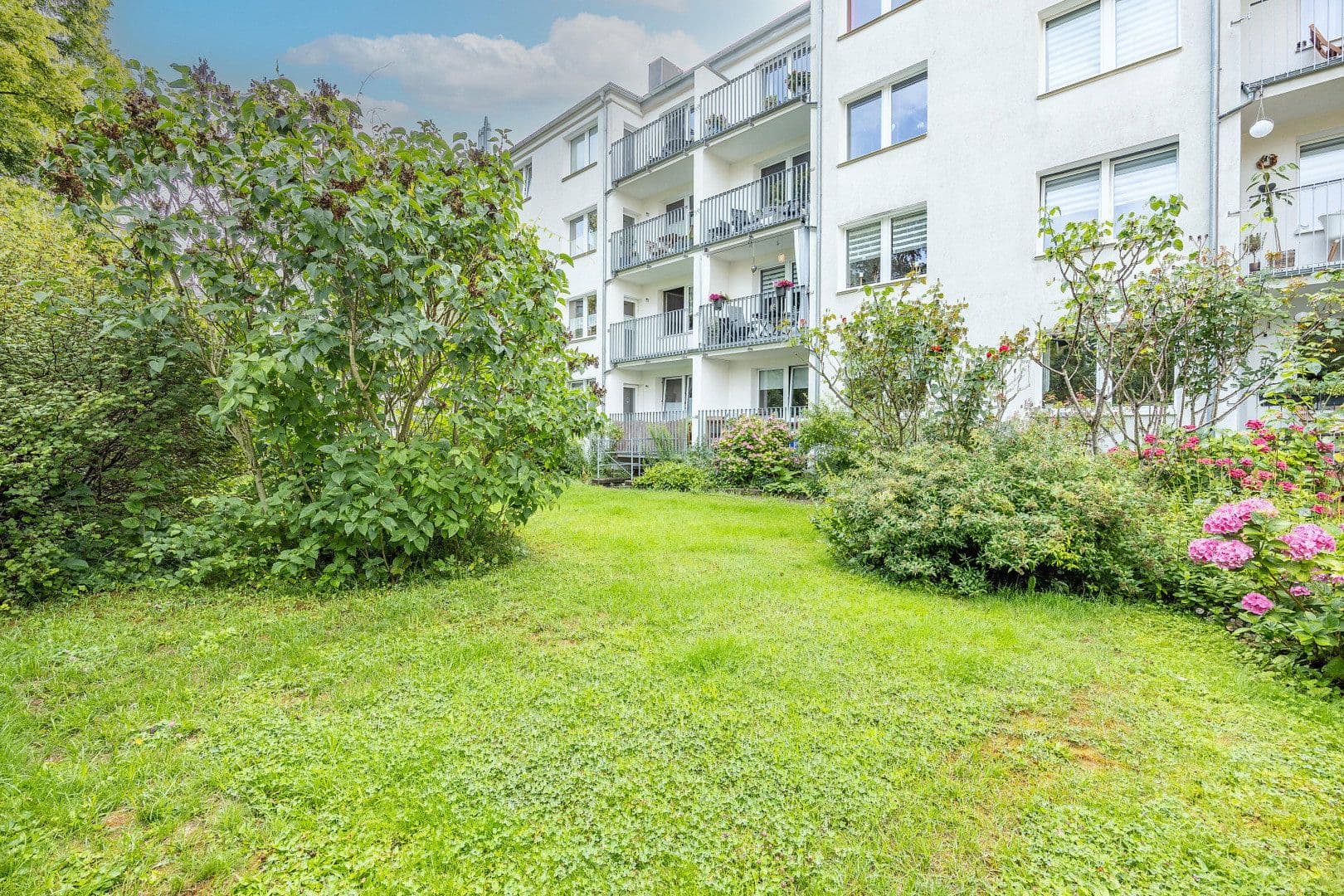 Prenájom bytu 2-izbový 65 m², Aachen, Severné Porýnie - Westfálsko Prenájom bytu 2-izbový 65 m², Aachen, Severné Porýnie - Westfálsko