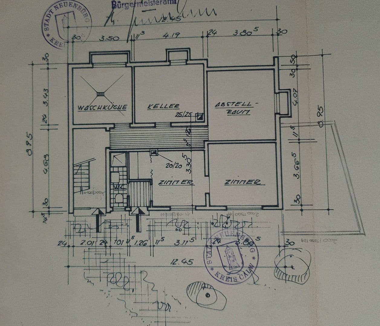 Predaj domu 260 m², pozemok 1.183 m², Häglesweg 14, Neuenbürg, Bádensko-Wurttembersko Predaj domu 260 m², pozemok 1.183 m², Häglesweg 14, Neuenbürg, Bádensko-Wurttembersko