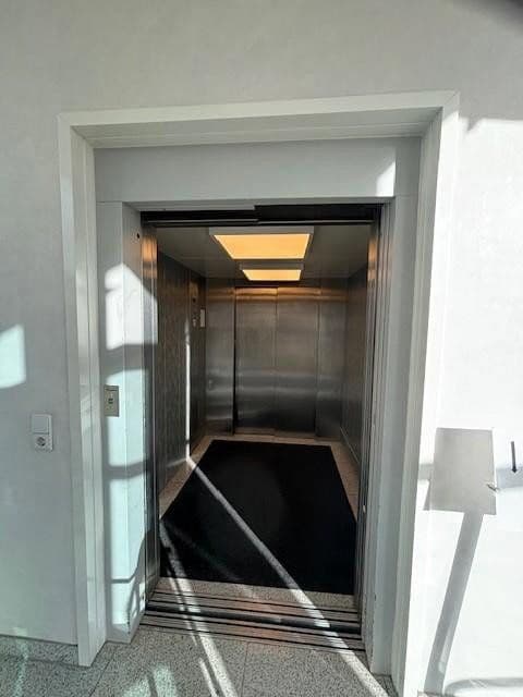 Prenájom kancelárie 450 m², Wilhelmstraße 78, Reilingen, Bádensko-Wurttembersko Prenájom kancelárie 450 m², Wilhelmstraße 78, Reilingen, Bádensko-Wurttembersko