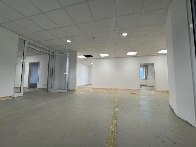 Prenájom kancelárie 450 m², Wilhelmstraße 78, Reilingen, Bádensko-Wurttembersko Prenájom kancelárie 450 m², Wilhelmstraße 78, Reilingen, Bádensko-Wurttembersko