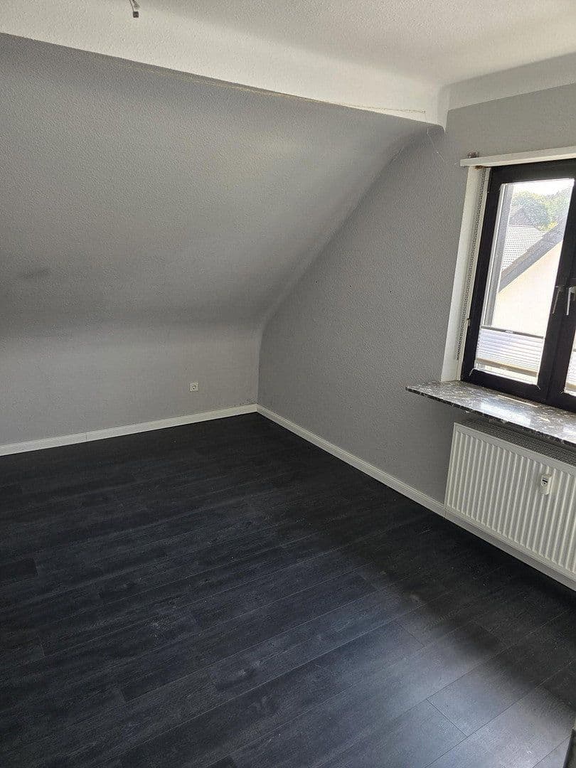 Predaj domu 268 m², pozemok 688 m², Kirkel, Sársko Predaj domu 268 m², pozemok 688 m², Kirkel, Sársko