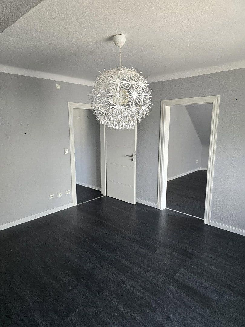 Predaj domu 268 m², pozemok 688 m², Kirkel, Sársko Predaj domu 268 m², pozemok 688 m², Kirkel, Sársko