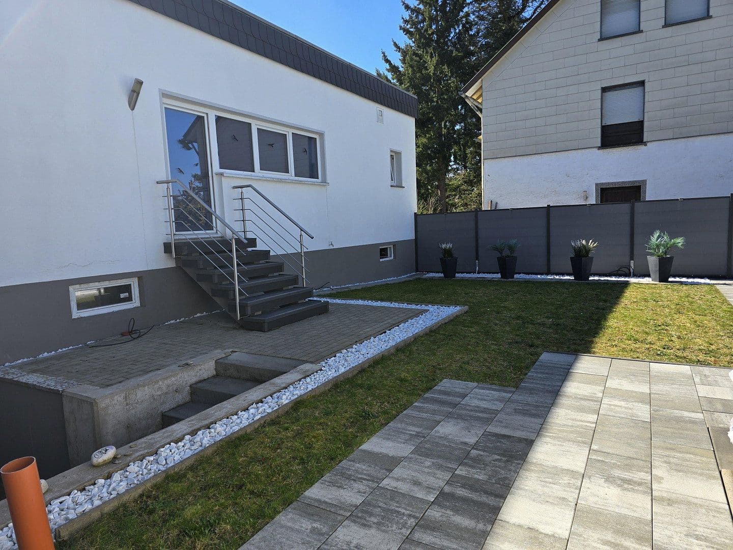 Predaj domu 268 m², pozemok 688 m², Kirkel, Sársko Predaj domu 268 m², pozemok 688 m², Kirkel, Sársko
