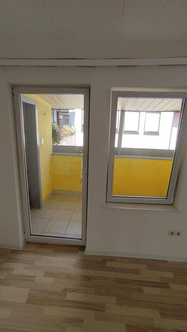 Prenájom bytu 3-izbový 94 m², Hauptstrasse 30, Pleidelsheim, Bádensko-Wurttembersko Prenájom bytu 3-izbový 94 m², Hauptstrasse 30, Pleidelsheim, Bádensko-Wurttembersko