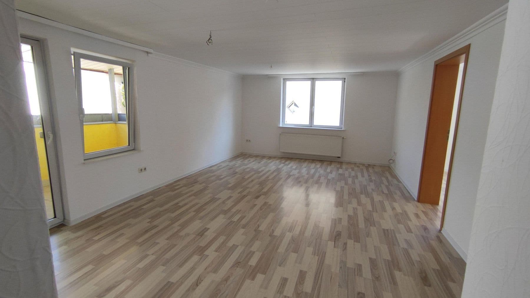 Prenájom bytu 3-izbový 94 m², Hauptstrasse 30, Pleidelsheim, Bádensko-Wurttembersko Prenájom bytu 3-izbový 94 m², Hauptstrasse 30, Pleidelsheim, Bádensko-Wurttembersko