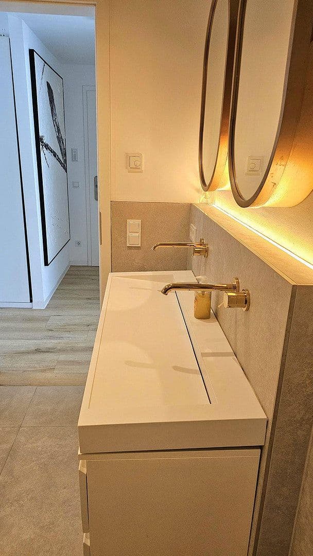 Prenájom bytu 2-izbový 65 m², Reismühlenstraße 4, München, Bavorsko Prenájom bytu 2-izbový 65 m², Reismühlenstraße 4, München, Bavorsko