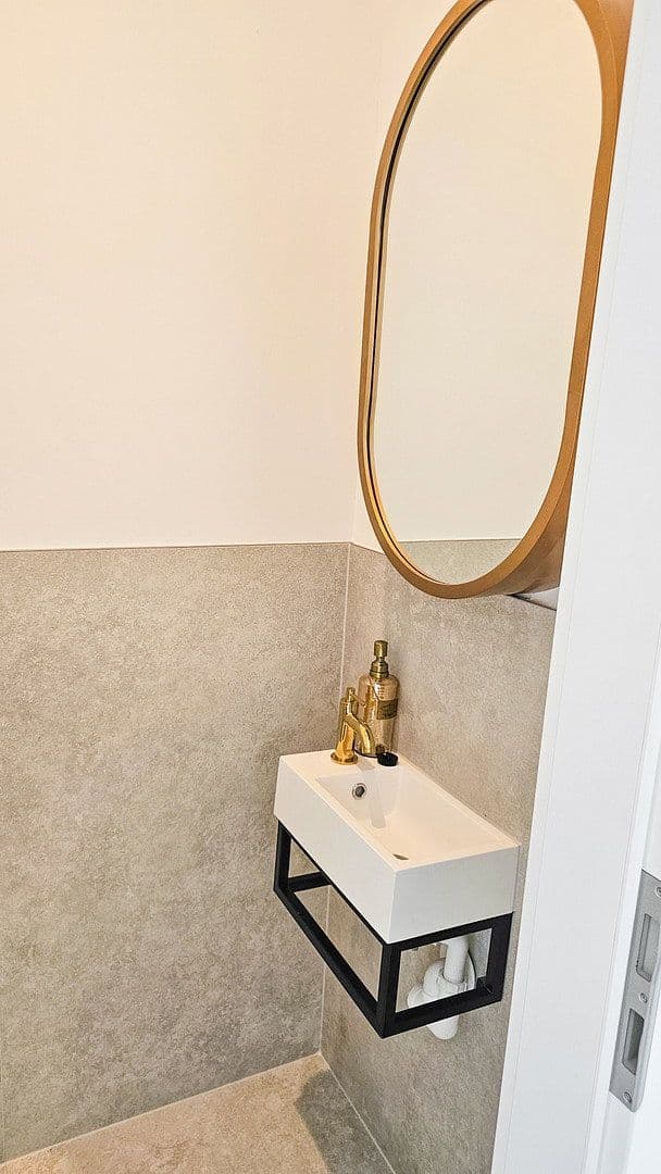 Prenájom bytu 2-izbový 76 m², Reismühlenstraße 4, München, Bavorsko Prenájom bytu 2-izbový 76 m², Reismühlenstraße 4, München, Bavorsko