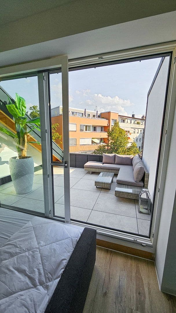 Prenájom bytu 2-izbový 76 m², Reismühlenstraße 4, München, Bavorsko Prenájom bytu 2-izbový 76 m², Reismühlenstraße 4, München, Bavorsko