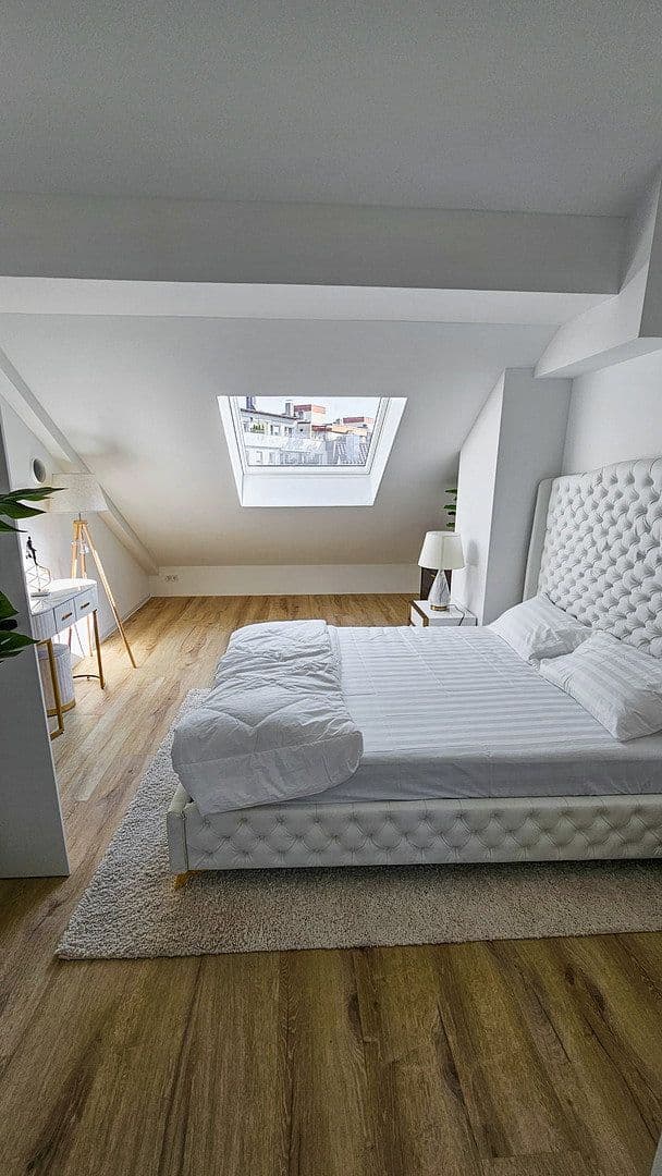 Prenájom bytu 2-izbový 76 m², Reismühlenstraße 4, München, Bavorsko Prenájom bytu 2-izbový 76 m², Reismühlenstraße 4, München, Bavorsko