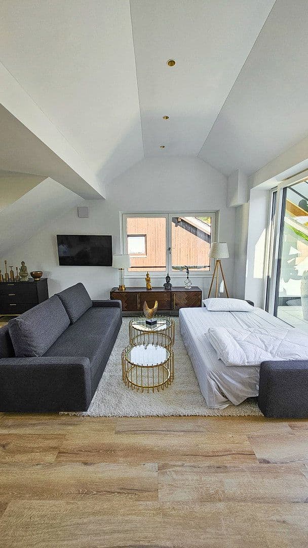 Prenájom bytu 2-izbový 76 m², Reismühlenstraße 4, München, Bavorsko Prenájom bytu 2-izbový 76 m², Reismühlenstraße 4, München, Bavorsko