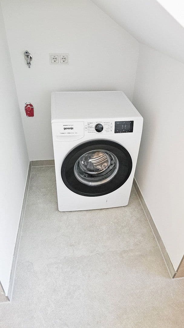 Prenájom bytu 2-izbový 76 m², Reismühlenstraße 4, München, Bavorsko Prenájom bytu 2-izbový 76 m², Reismühlenstraße 4, München, Bavorsko
