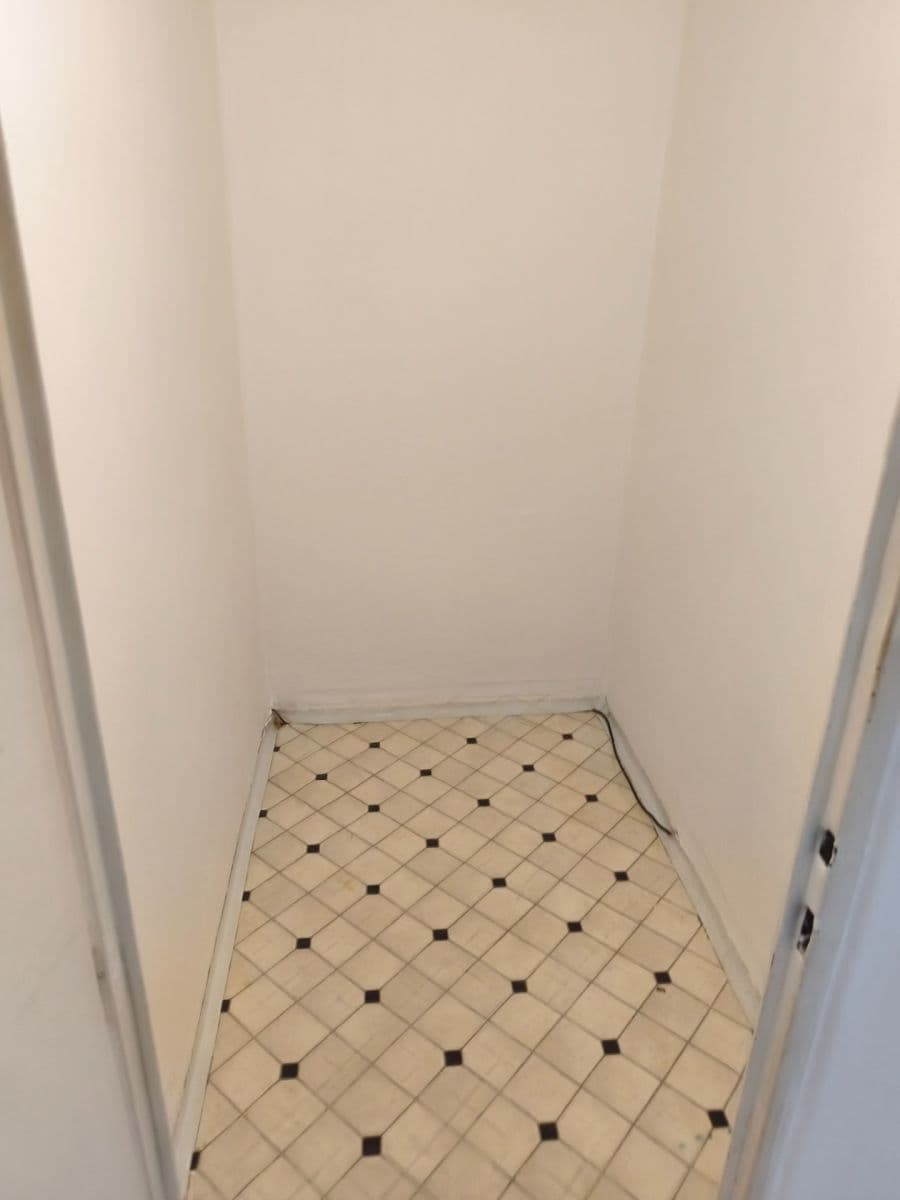 Prenájom bytu 1-izbový 41 m², Tunelářů, Praha, Praha Prenájom bytu 1-izbový 41 m², Tunelářů, Praha, Praha