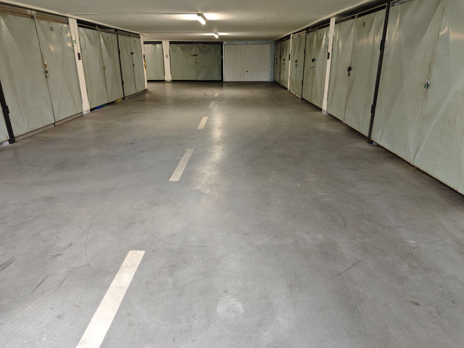 Prenájom garáže 18 m², Frýdlantská, Praha, Praha Prenájom garáže 18 m², Frýdlantská, Praha, Praha
