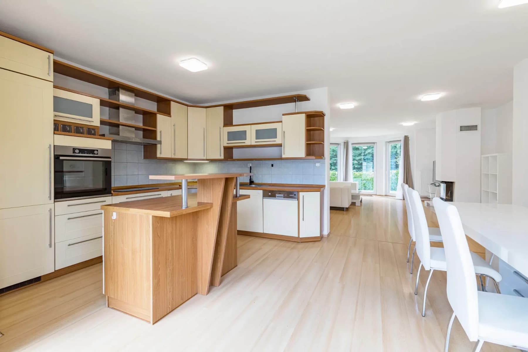 Prenájom domu 180 m², pozemok 700 m², Pod Valem Ⅱ., Průhonice, Středočeský kraj Prenájom domu 180 m², pozemok 700 m², Pod Valem Ⅱ., Průhonice, Středočeský kraj