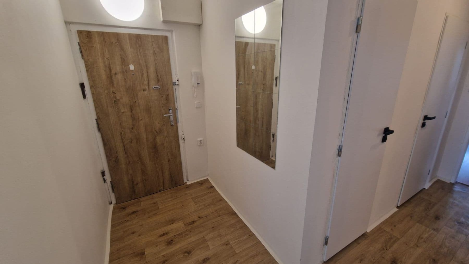 Prenájom bytu 3-izbový 64 m², Zdiměřická, Praha, Praha Prenájom bytu 3-izbový 64 m², Zdiměřická, Praha, Praha