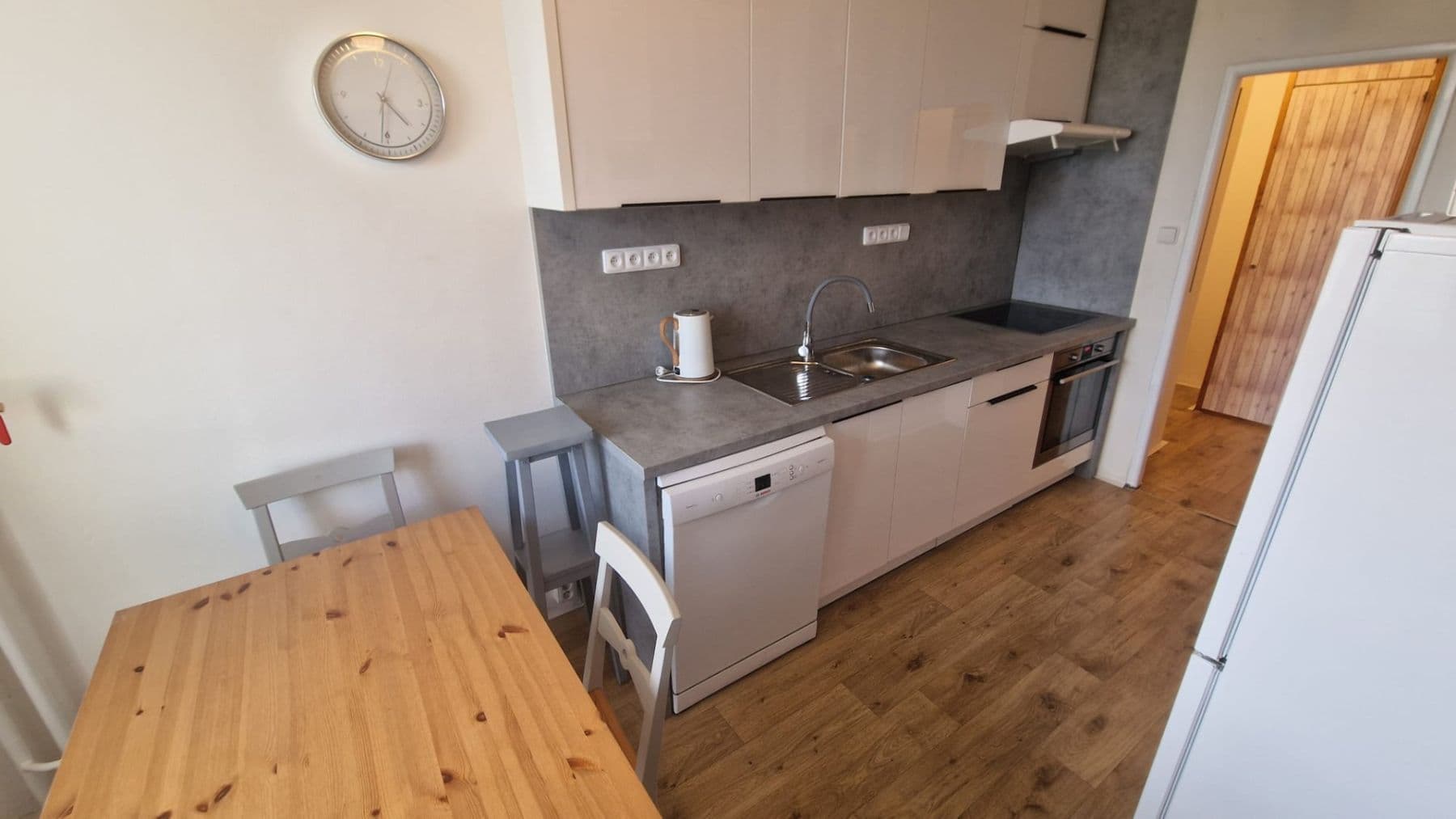 Prenájom bytu 3-izbový 64 m², Zdiměřická, Praha, Praha Prenájom bytu 3-izbový 64 m², Zdiměřická, Praha, Praha