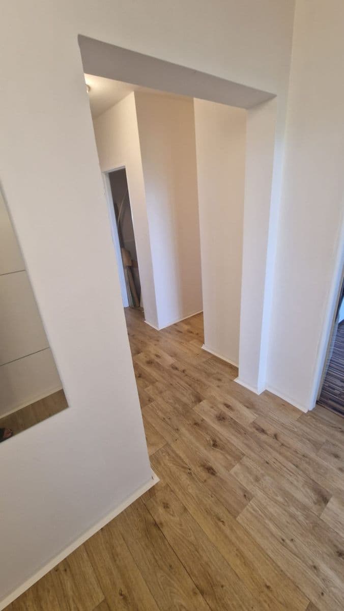 Prenájom bytu 3-izbový 64 m², Zdiměřická, Praha, Praha Prenájom bytu 3-izbový 64 m², Zdiměřická, Praha, Praha