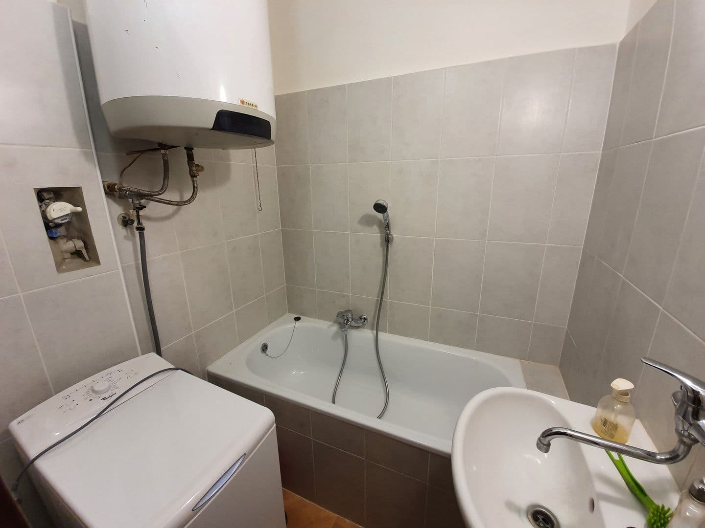 Prenájom bytu 1-izbový 29 m², Jičínská, Praha, Praha Prenájom bytu 1-izbový 29 m², Jičínská, Praha, Praha