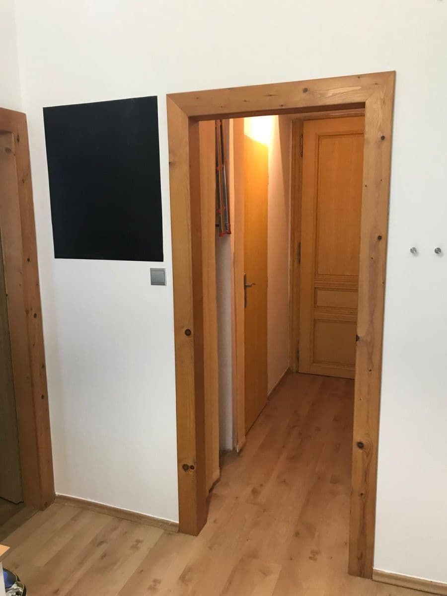 Prenájom bytu 1-izbový 30 m², Kubelíkova, Praha, Praha Prenájom bytu 1-izbový 30 m², Kubelíkova, Praha, Praha