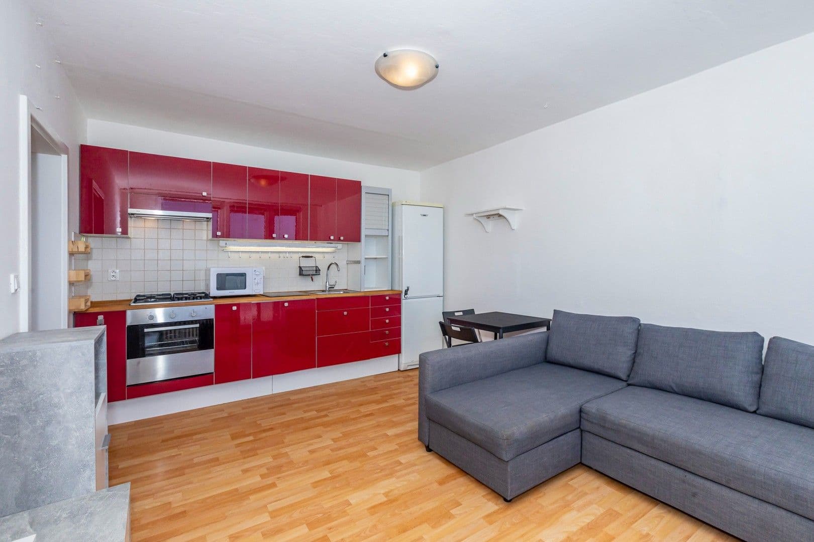 Prenájom bytu 2-izbový 32 m², Jabloňová, Praha, Praha Prenájom bytu 2-izbový 32 m², Jabloňová, Praha, Praha