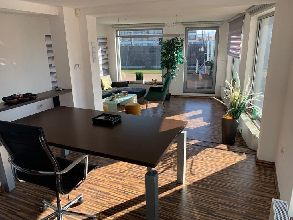 Prenájom kancelárie 52 m², Nádražní, České Budějovice, Jihočeský kraj Prenájom kancelárie 52 m², Nádražní, České Budějovice, Jihočeský kraj