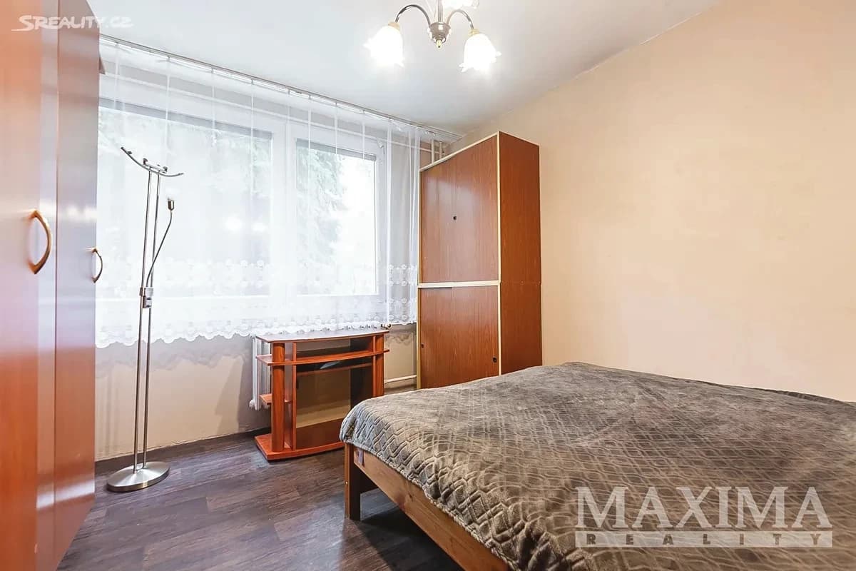 Prenájom bytu 3-izbový 72 m², Kytlická, Praha, Praha Prenájom bytu 3-izbový 72 m², Kytlická, Praha, Praha