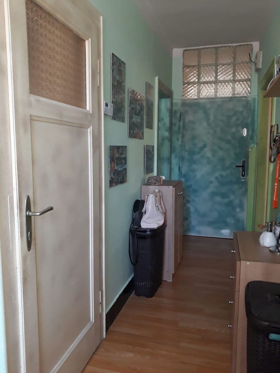 Prenájom bytu 2-izbový 73 m², Libouchec, Ústecký kraj Prenájom bytu 2-izbový 73 m², Libouchec, Ústecký kraj