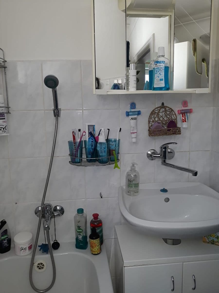 Prenájom bytu 2-izbový 73 m², Libouchec, Ústecký kraj Prenájom bytu 2-izbový 73 m², Libouchec, Ústecký kraj