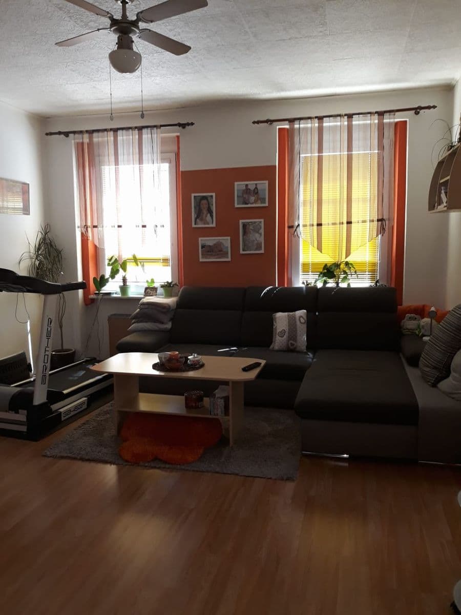 Prenájom bytu 2-izbový 73 m², Libouchec, Ústecký kraj Prenájom bytu 2-izbový 73 m², Libouchec, Ústecký kraj