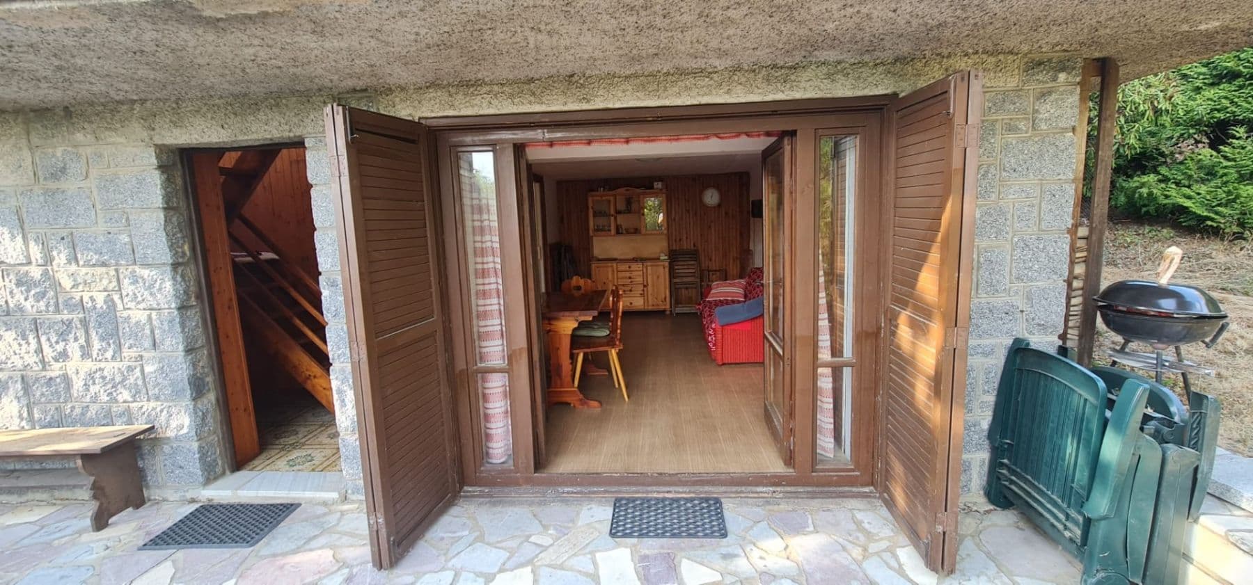 Prenájom rekreačného objektu 42 m², pozemok 415 m², Rabyně, Středočeský kraj Prenájom rekreačného objektu 42 m², pozemok 415 m², Rabyně, Středočeský kraj