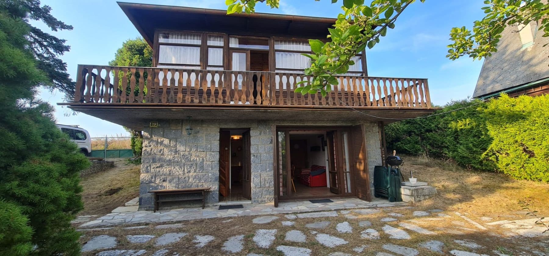 Prenájom rekreačného objektu 42 m², pozemok 415 m², Rabyně, Středočeský kraj Prenájom rekreačného objektu 42 m², pozemok 415 m², Rabyně, Středočeský kraj