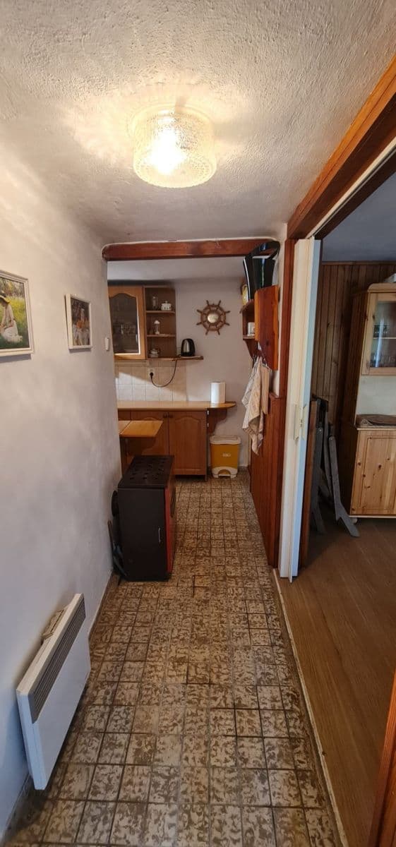 Prenájom rekreačného objektu 42 m², pozemok 415 m², Rabyně, Středočeský kraj Prenájom rekreačného objektu 42 m², pozemok 415 m², Rabyně, Středočeský kraj
