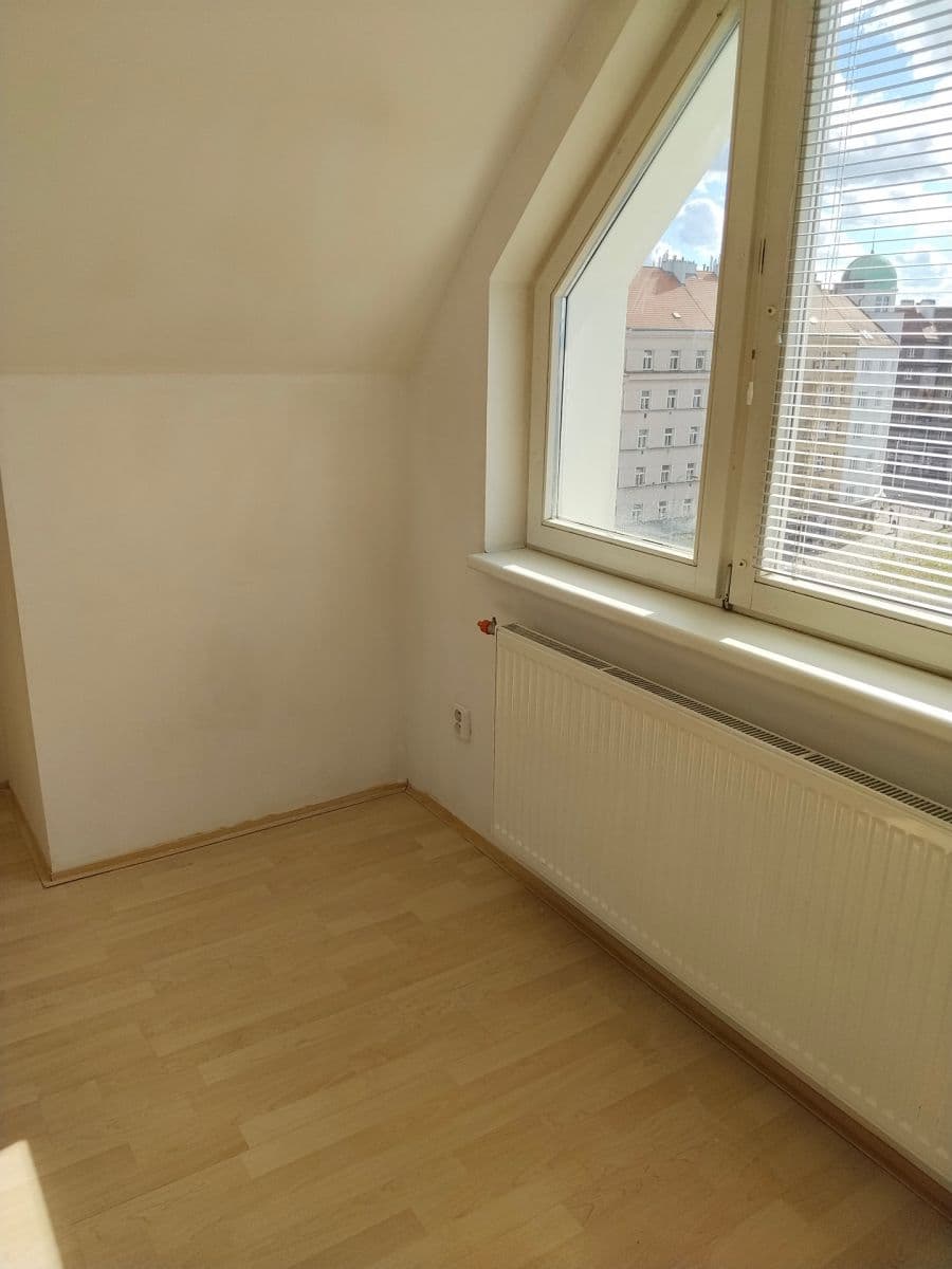 Prenájom bytu 1-izbový 46 m², Na Ohradě, Praha, Praha Prenájom bytu 1-izbový 46 m², Na Ohradě, Praha, Praha