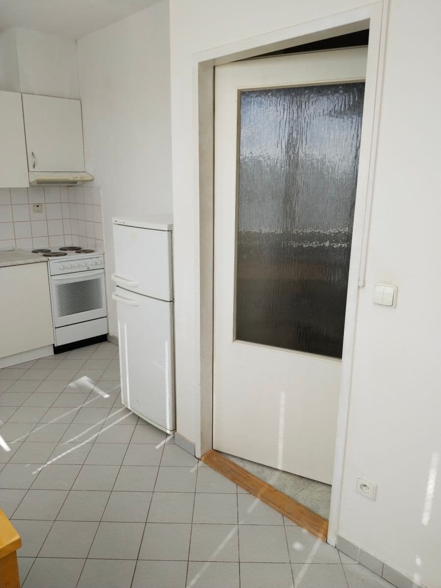 Prenájom bytu 1-izbový 46 m², Na Ohradě, Praha, Praha Prenájom bytu 1-izbový 46 m², Na Ohradě, Praha, Praha