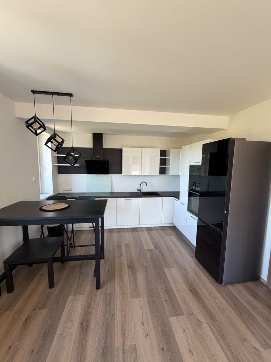 Prenájom bytu 2-izbový 52 m², Zborovská, Jince, Středočeský kraj Prenájom bytu 2-izbový 52 m², Zborovská, Jince, Středočeský kraj