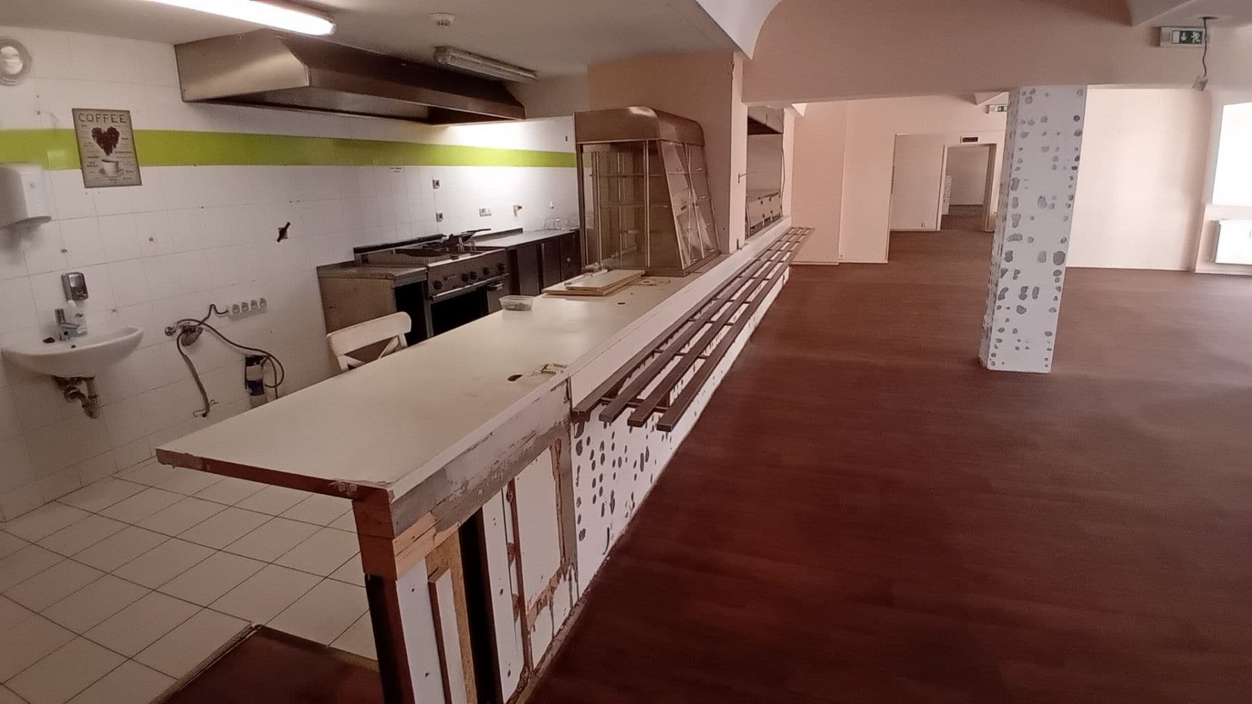 Prenájom nebytového priestoru 617 m², Roháčova, Praha, Praha Prenájom nebytového priestoru 617 m², Roháčova, Praha, Praha