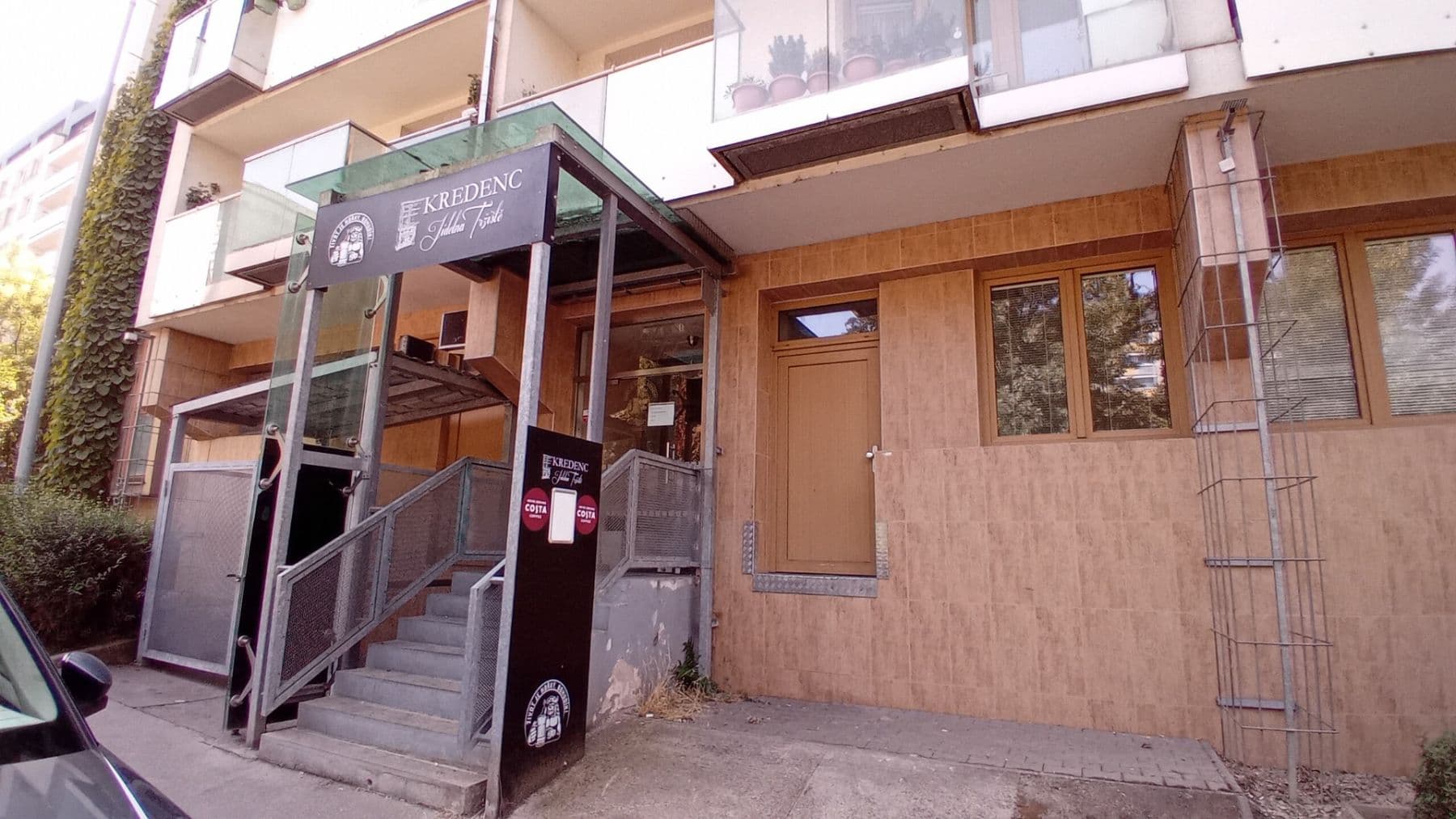 Prenájom nebytového priestoru 617 m², Roháčova, Praha, Praha Prenájom nebytového priestoru 617 m², Roháčova, Praha, Praha
