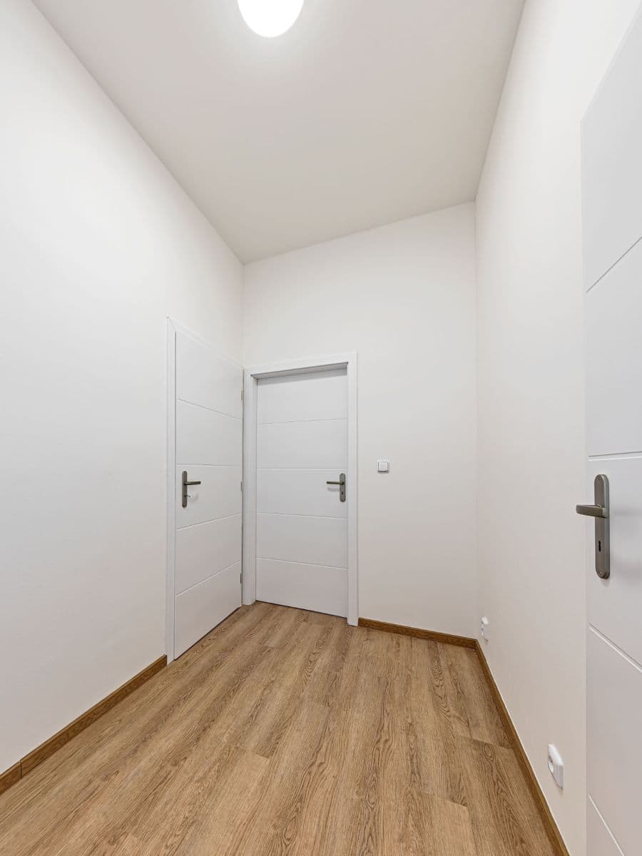Predaj bytu 2-izbový 35 m², Nad Kolčavkou, Praha, Praha Predaj bytu 2-izbový 35 m², Nad Kolčavkou, Praha, Praha