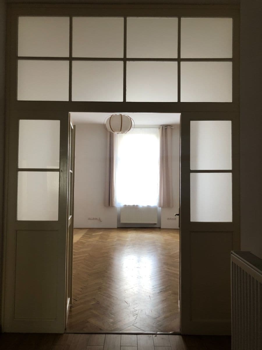 Prenájom bytu 2-izbový 80 m², Odborů, Praha, Praha Prenájom bytu 2-izbový 80 m², Odborů, Praha, Praha