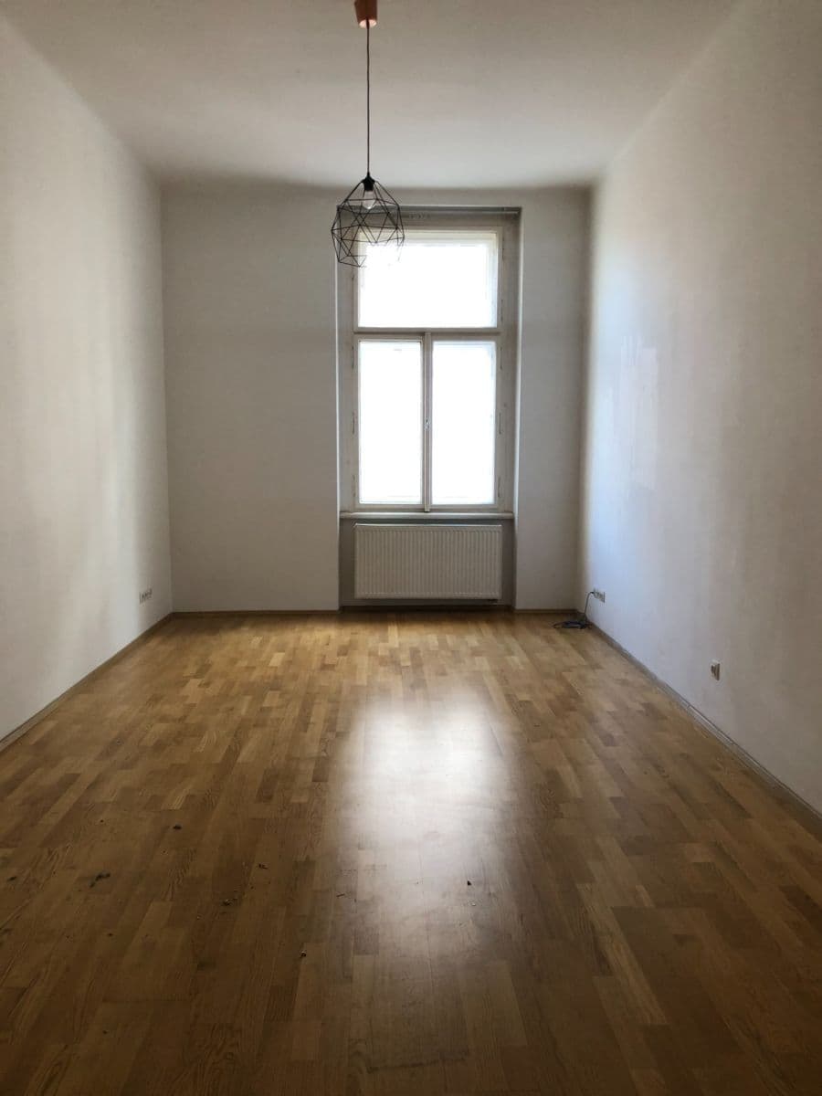 Prenájom bytu 2-izbový 80 m², Odborů, Praha, Praha Prenájom bytu 2-izbový 80 m², Odborů, Praha, Praha
