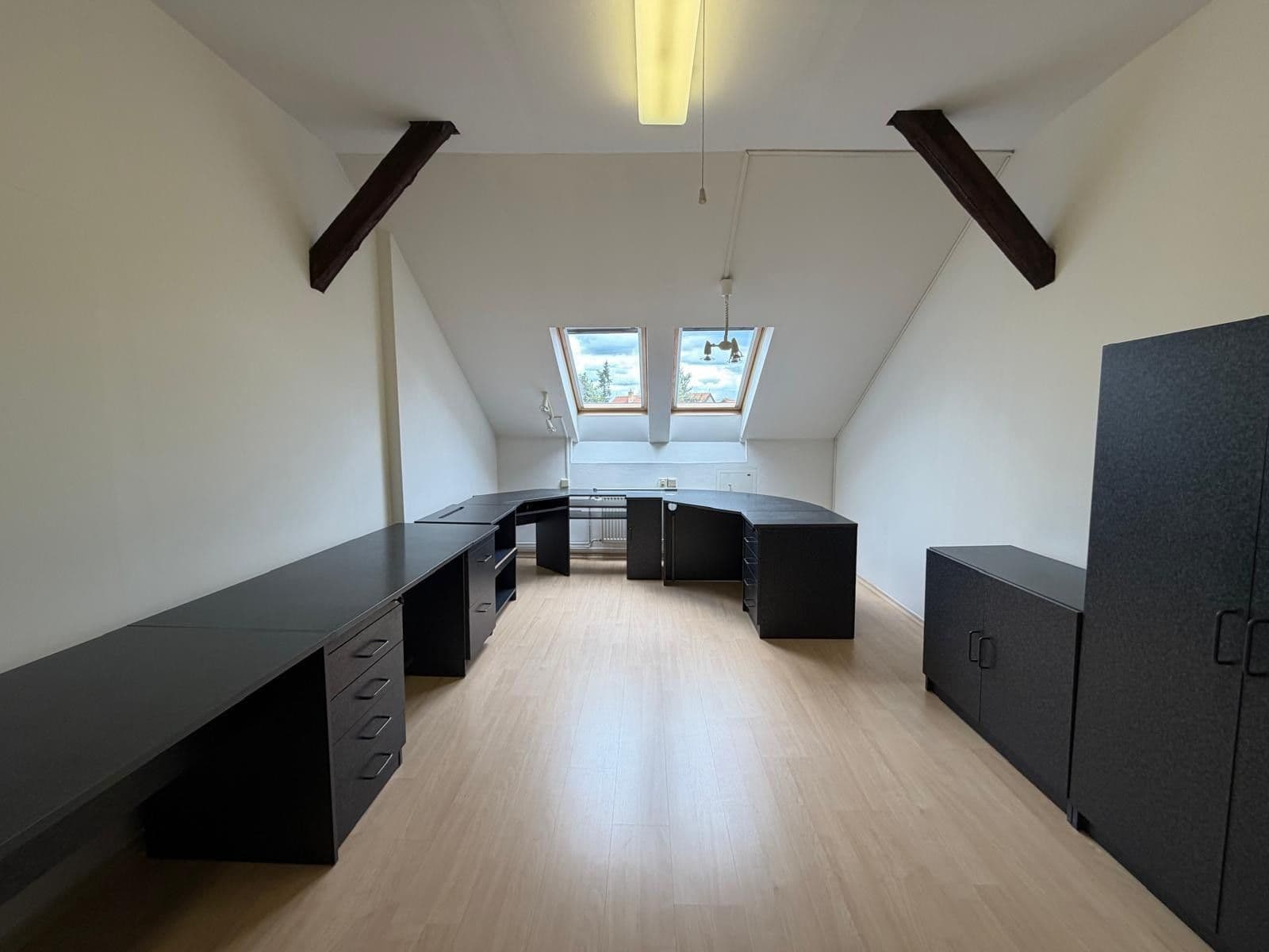 Prenájom kancelárie 133 m², Dubečská, Praha, Praha Prenájom kancelárie 133 m², Dubečská, Praha, Praha