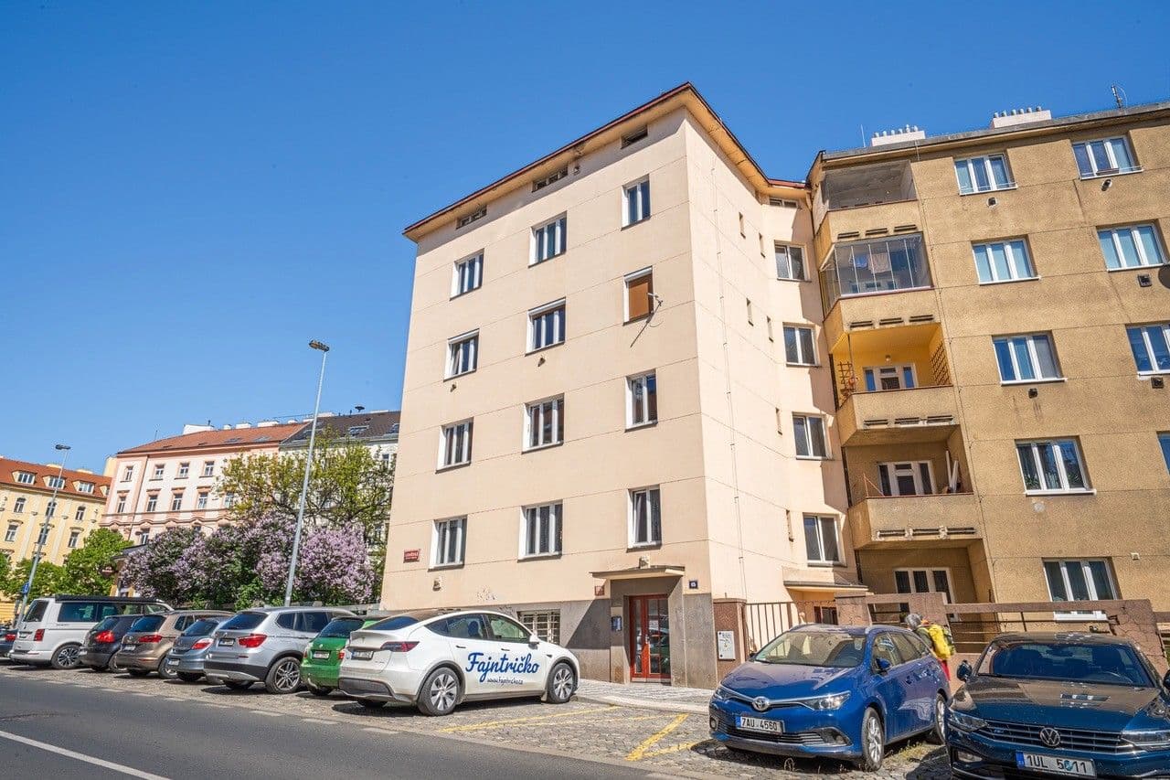 Prenájom bytu 2-izbový 46 m², Kodaňská, Praha, Praha Prenájom bytu 2-izbový 46 m², Kodaňská, Praha, Praha