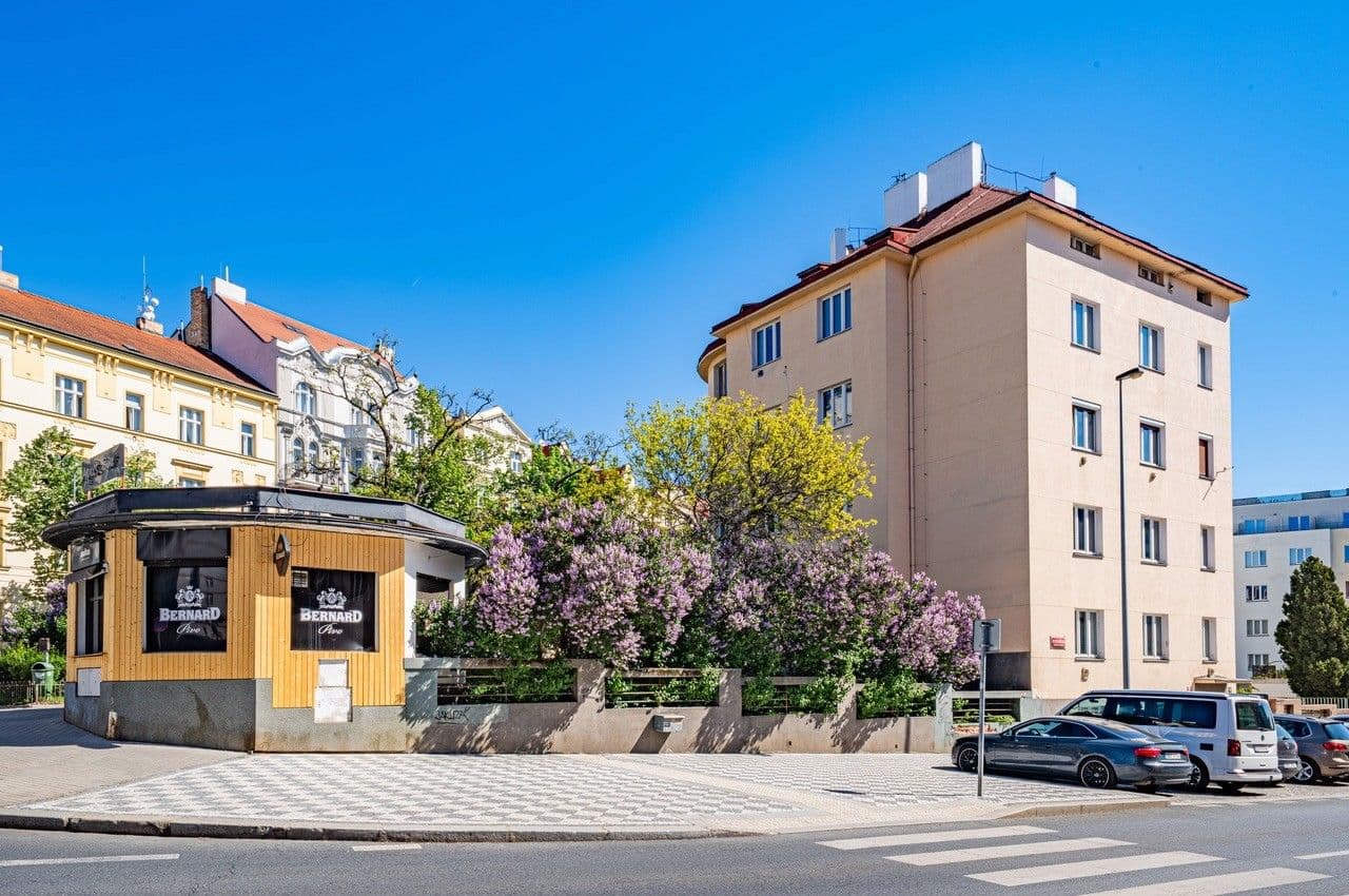 Prenájom bytu 2-izbový 46 m², Kodaňská, Praha, Praha Prenájom bytu 2-izbový 46 m², Kodaňská, Praha, Praha
