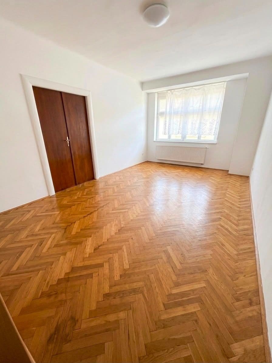 Prenájom bytu 2-izbový 93 m², Vlhká, Brno, Jihomoravský kraj Prenájom bytu 2-izbový 93 m², Vlhká, Brno, Jihomoravský kraj