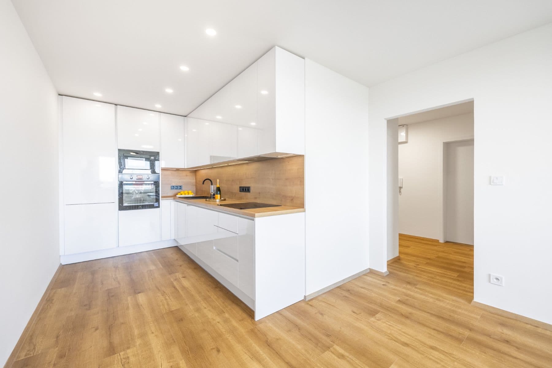 Predaj bytu 3-izbový 69 m², Rezlerova, Praha, Praha Predaj bytu 3-izbový 69 m², Rezlerova, Praha, Praha